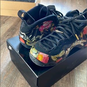 Size 8.5 Nike Foamposites
